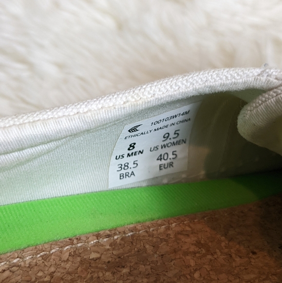 Carima x Pantone low top sneakers - Picture 10 of 10